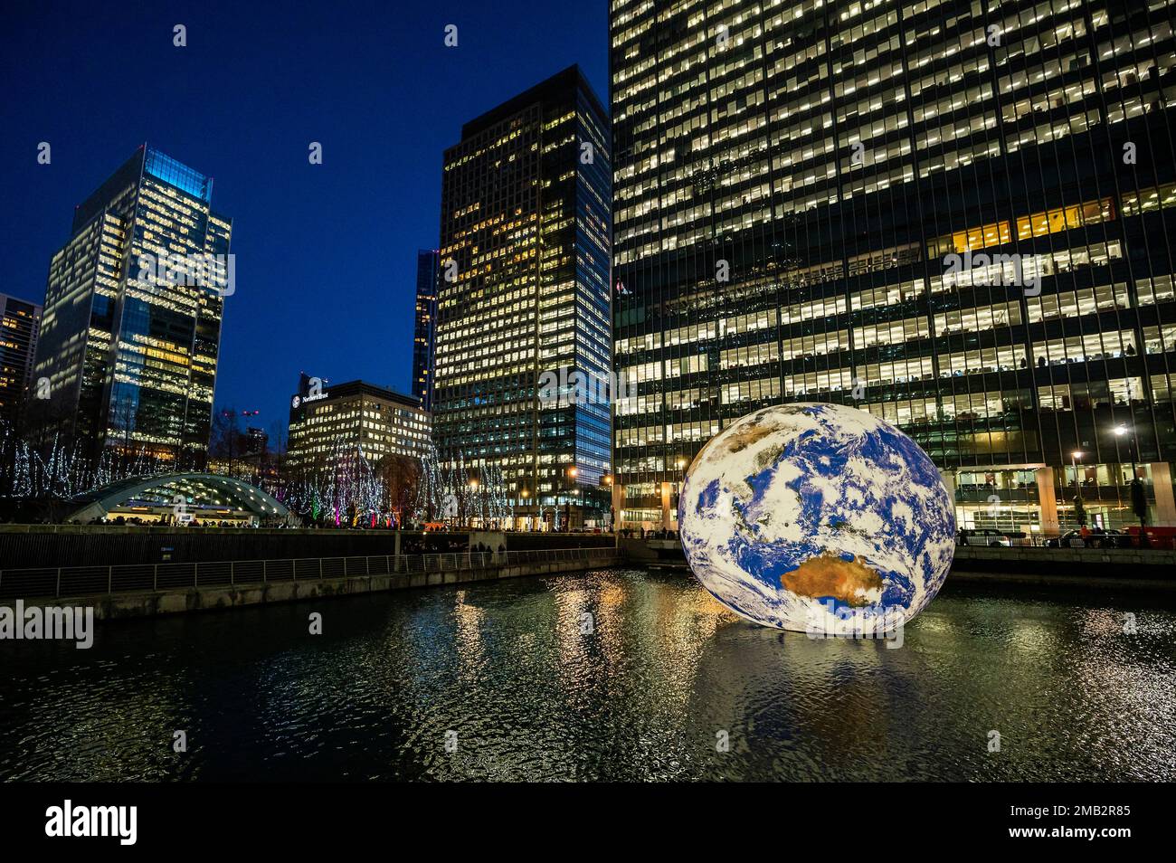 London, UK. 19th Jan, 2023. Floating Earth by Luke Jerram Winter