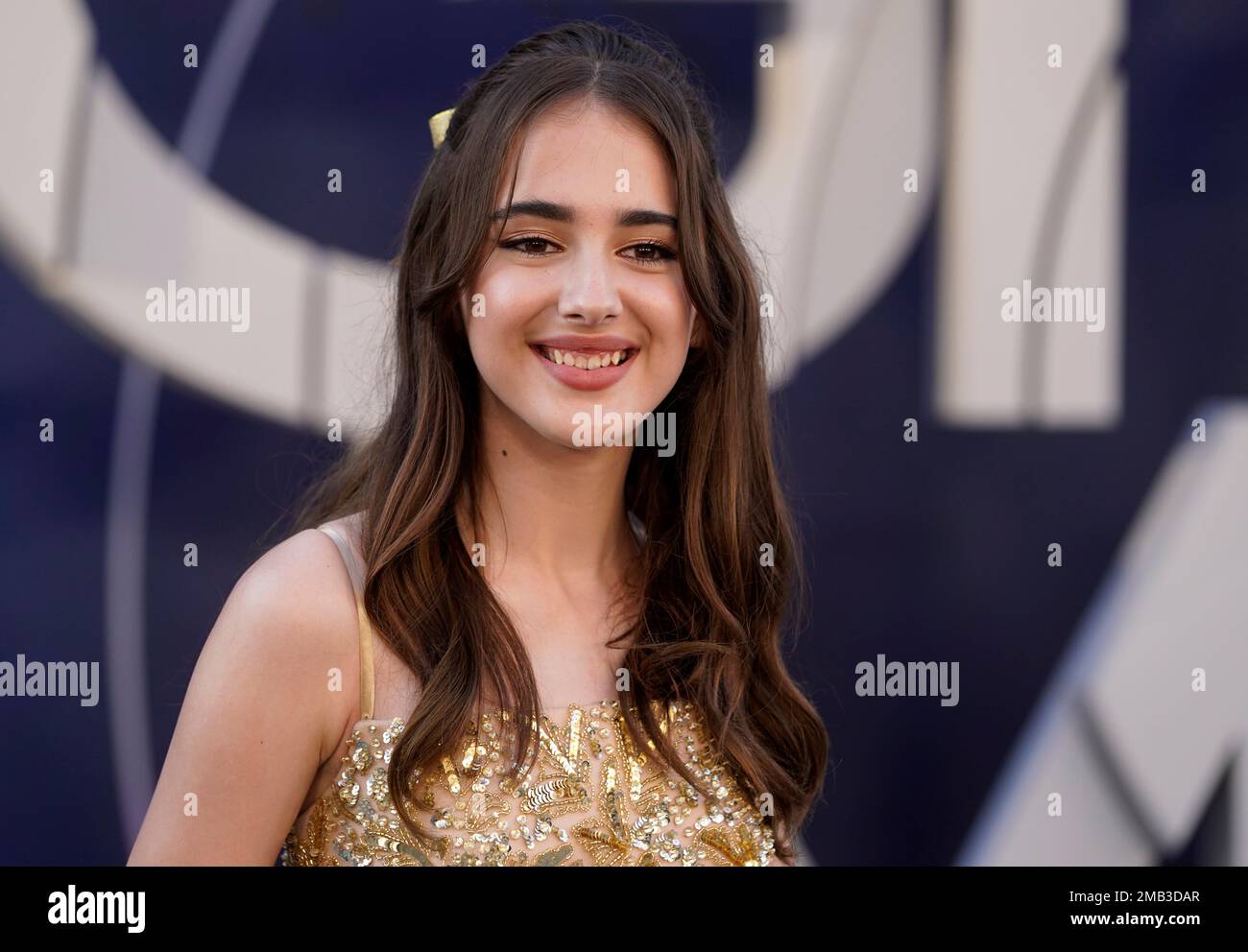 Julia Butters poses at the premiere of the film 