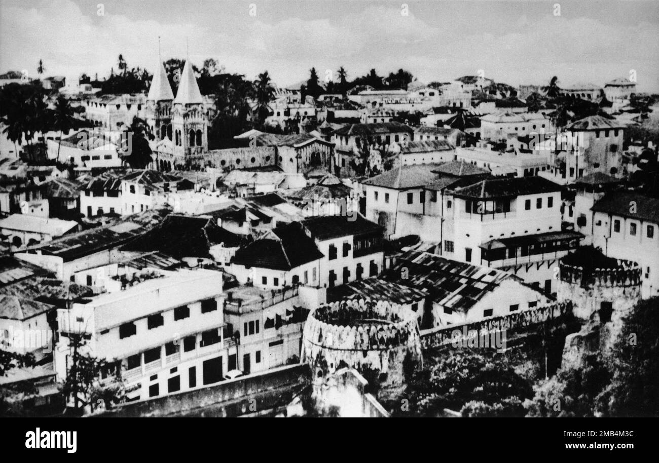 中世から現代までのボタン 写真集「Bottoni」Zanfi Editori The city of Zanzibar, Tanzania, with a population of 60,000