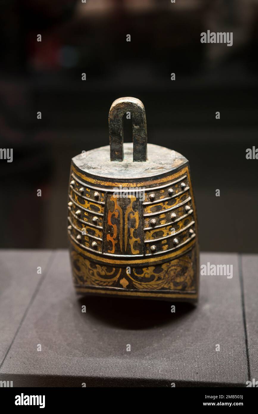 Bronze ware, chimes Stock Photo - Alamy
