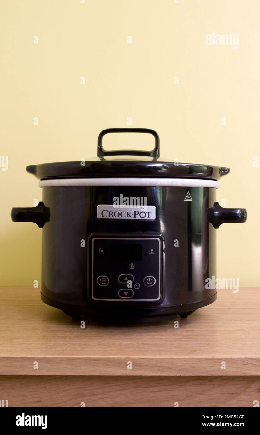 Crockpot Electric Slow Cooker, UK Stock Photo Alamy