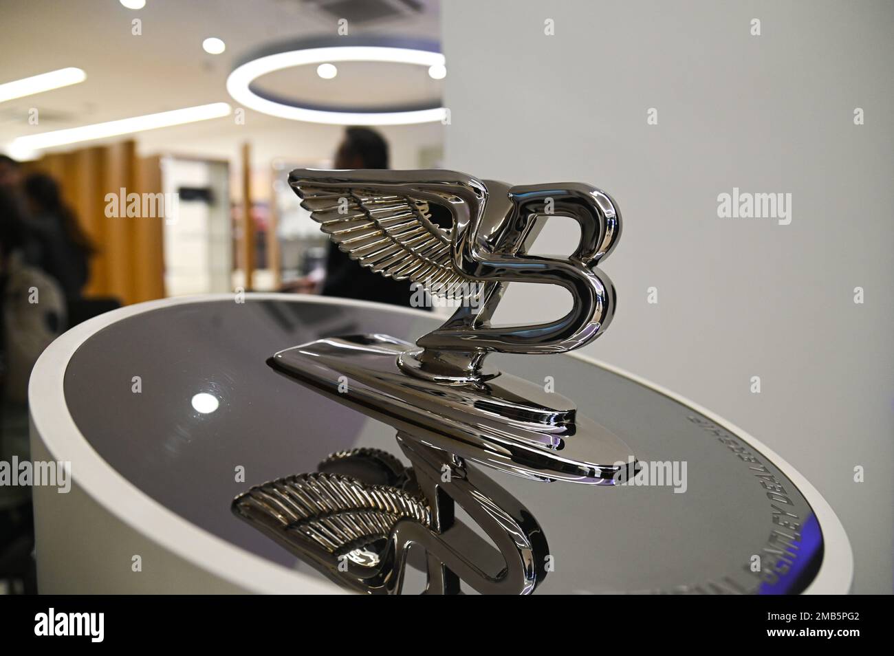 New Delhi, Delhi, India. 20th Jan, 2023. The logo of Bentley Motors Limited can be seen at a Bentley showroom in New Delhi. (Credit Image: © Kabir Jhangiani/ZUMA Press Wire) EDITORIAL USAGE ONLY! Not for Commercial USAGE! Credit: ZUMA Press, Inc./Alamy Live News Stock Photo