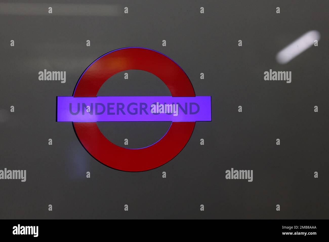 Tfl symbol hires stock photography and images Alamy