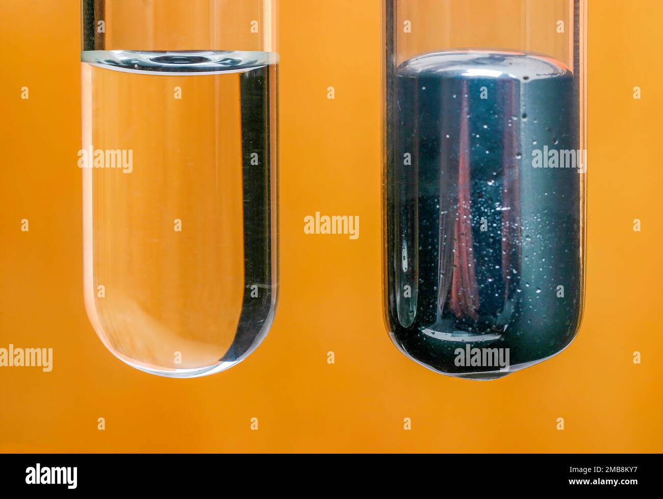 Meniscus of water and mercury hires stock photography and images Alamy