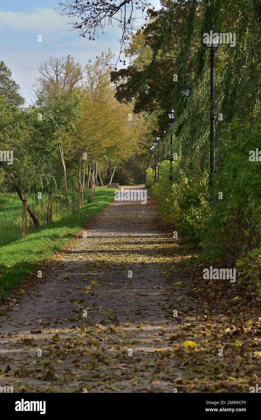 Old fashioned park hi-res stock photography and images - Alamy