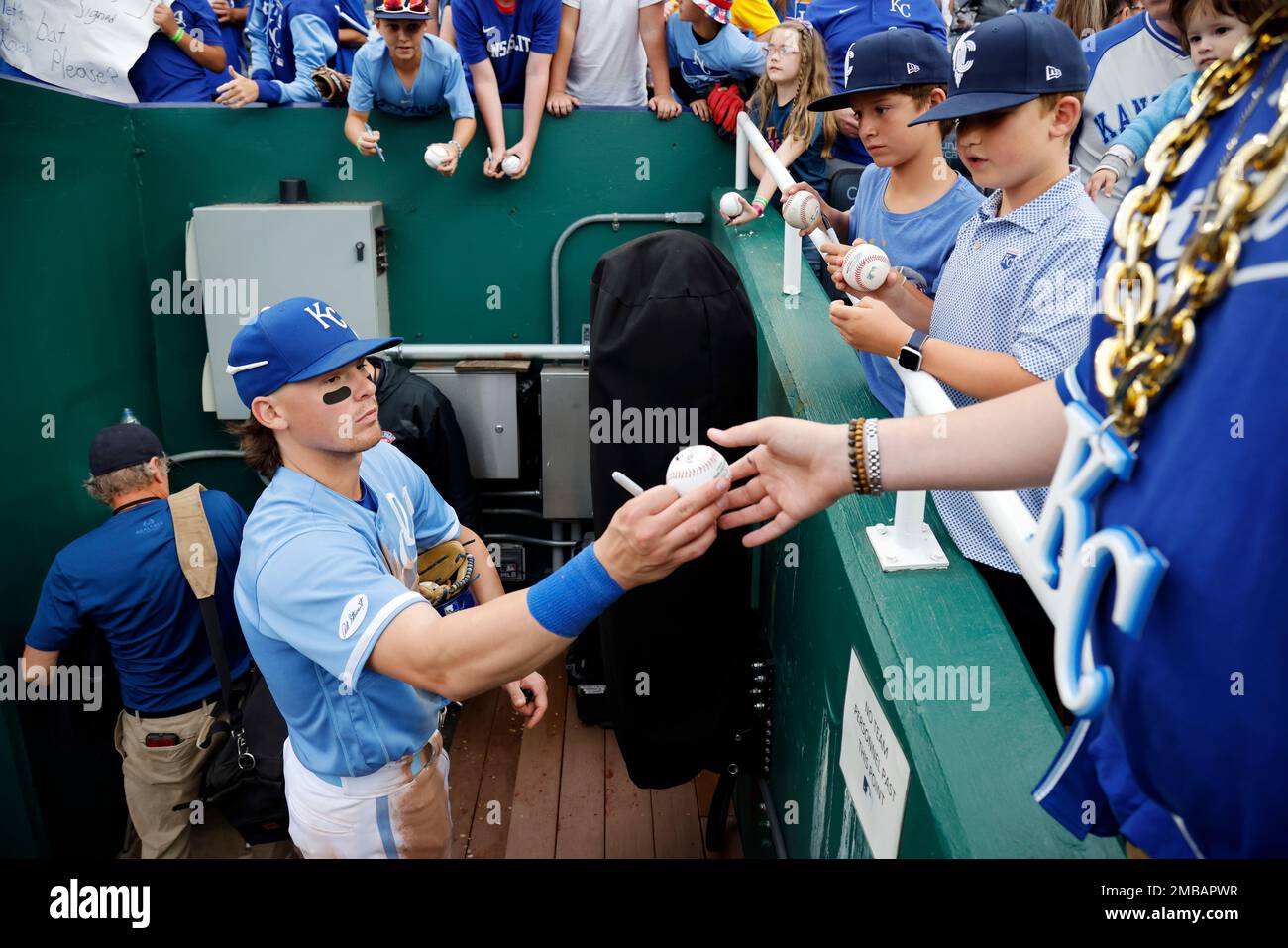 Just Do Witt: Kansas City Royals fans need these Bobby Witt Jr. shirts