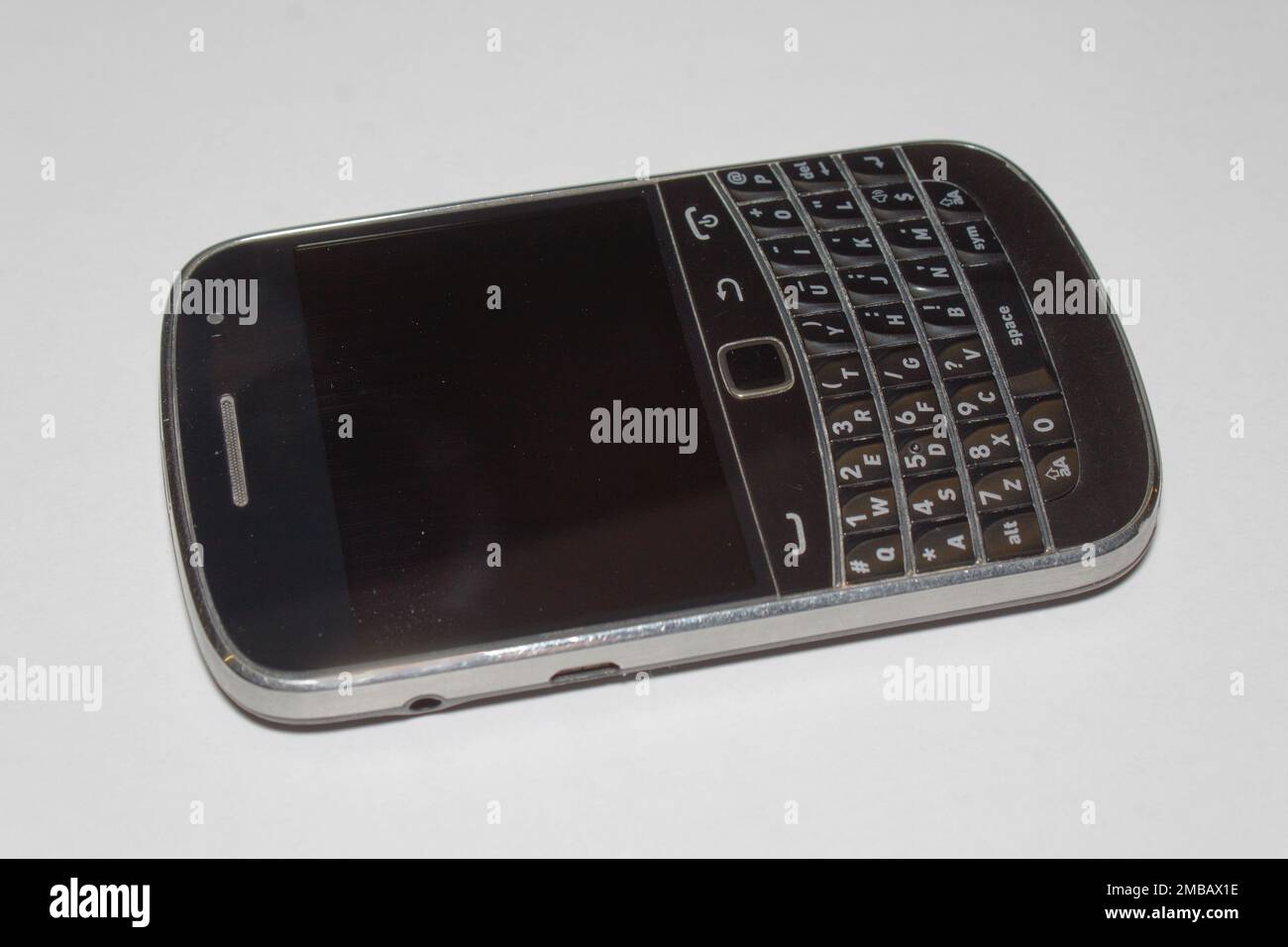 classic mobile phone with qwerty keyboard Stock Photo - Alamy
