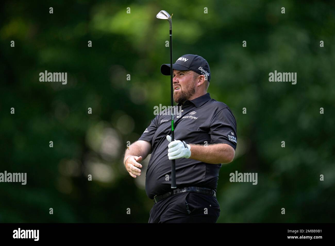 Shane Lowry, of Ireland, watches his shot on the ninth fairway during the first round of the Memorial golf tournament, Thursday, June 2, 2022, in Dublin, Ohio