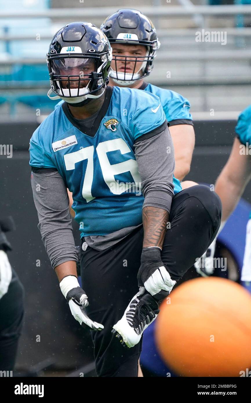 Jacksonville Jaguars offensive guard Will Richardson (76) warms up ...