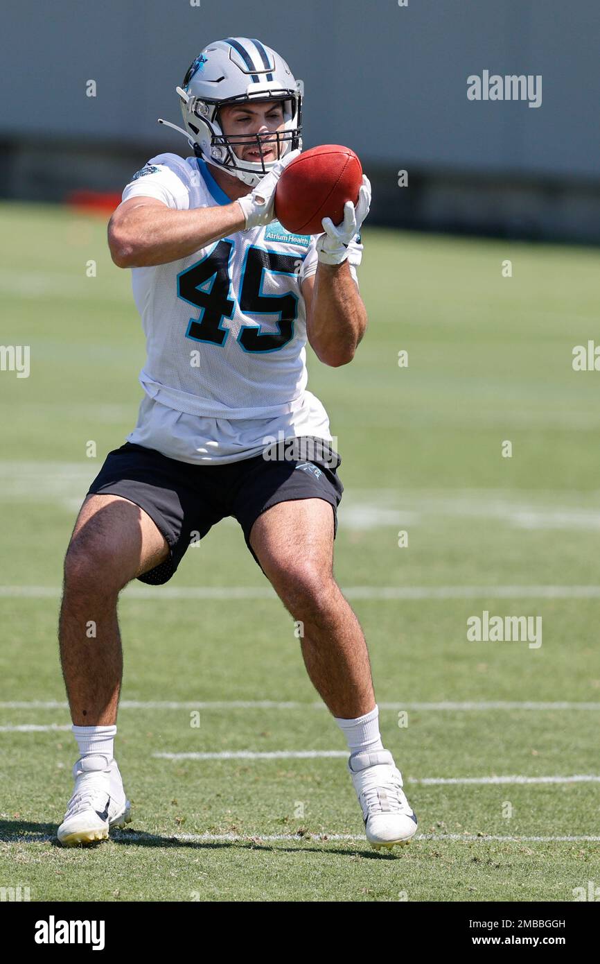 Carolina Panthers fullback Giovanni Ricci catches a pass during NFL  football practice in Charlotte, N.C., Wednesday, June 1, 2022. (AP  Photo/Nell Redmond Stock Photo - Alamy