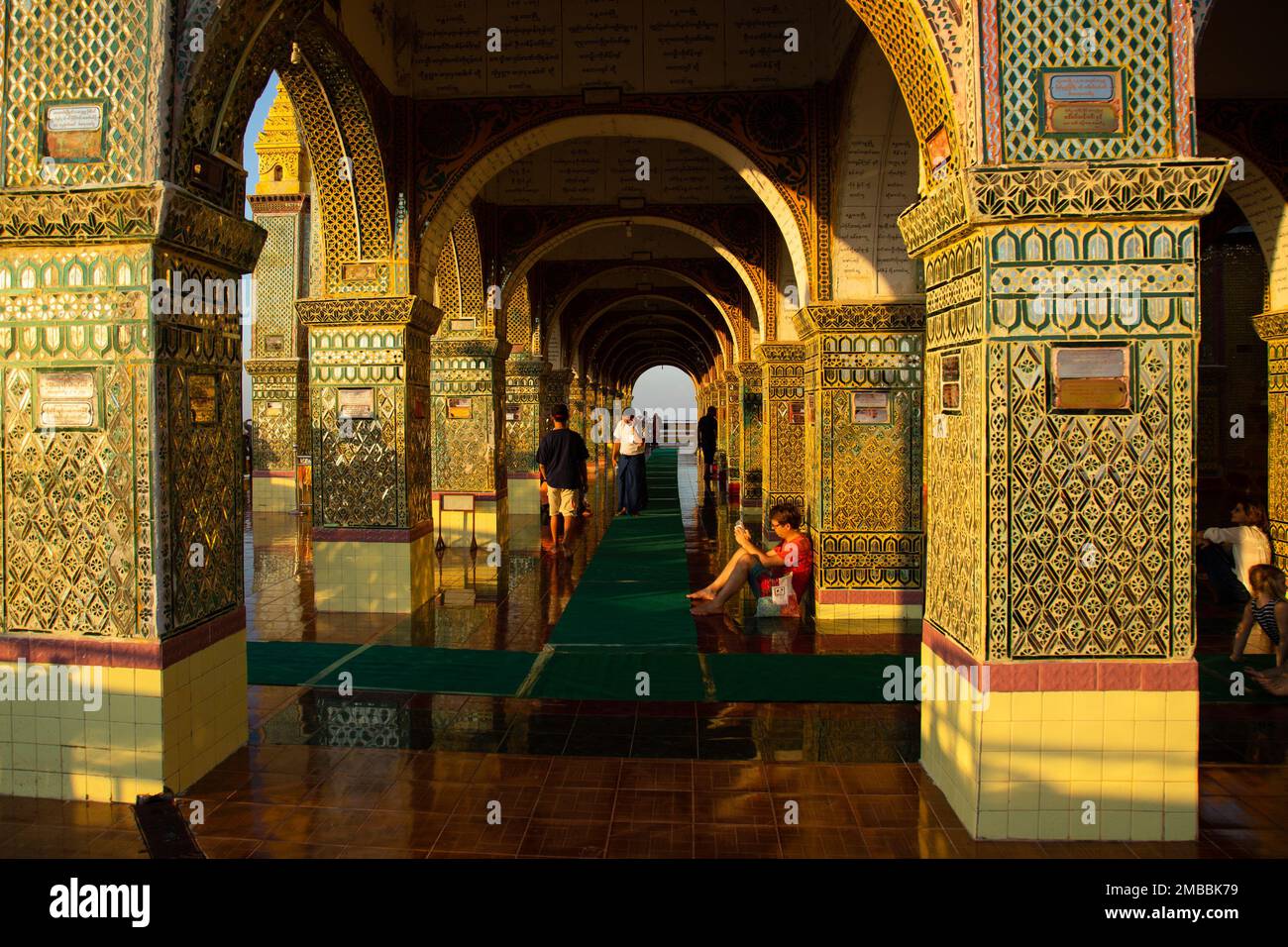 Myanmar photography hi-res stock photography and images - Alamy