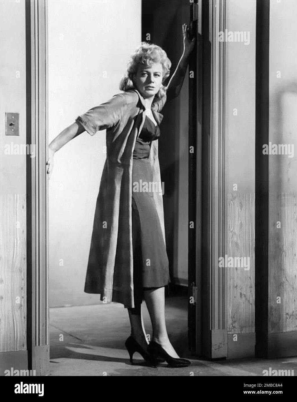 LET NO MAN WRITE MY EPITAPH 1960 Columbia Pictures film with Shelley Winters Stock Photo