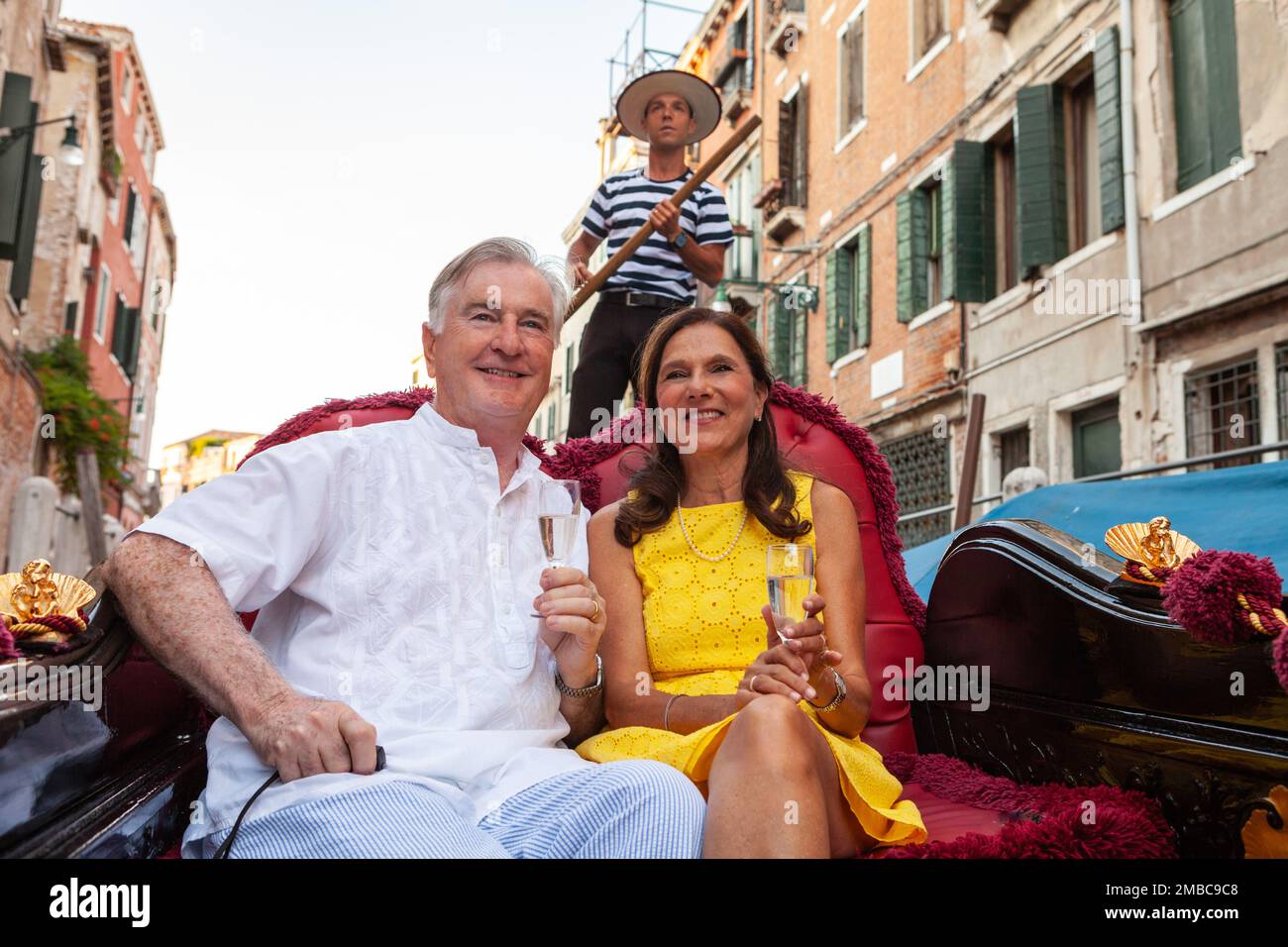 Gondola, Mature Romantic Couple, Venice, Italy Stock Photo Alamy