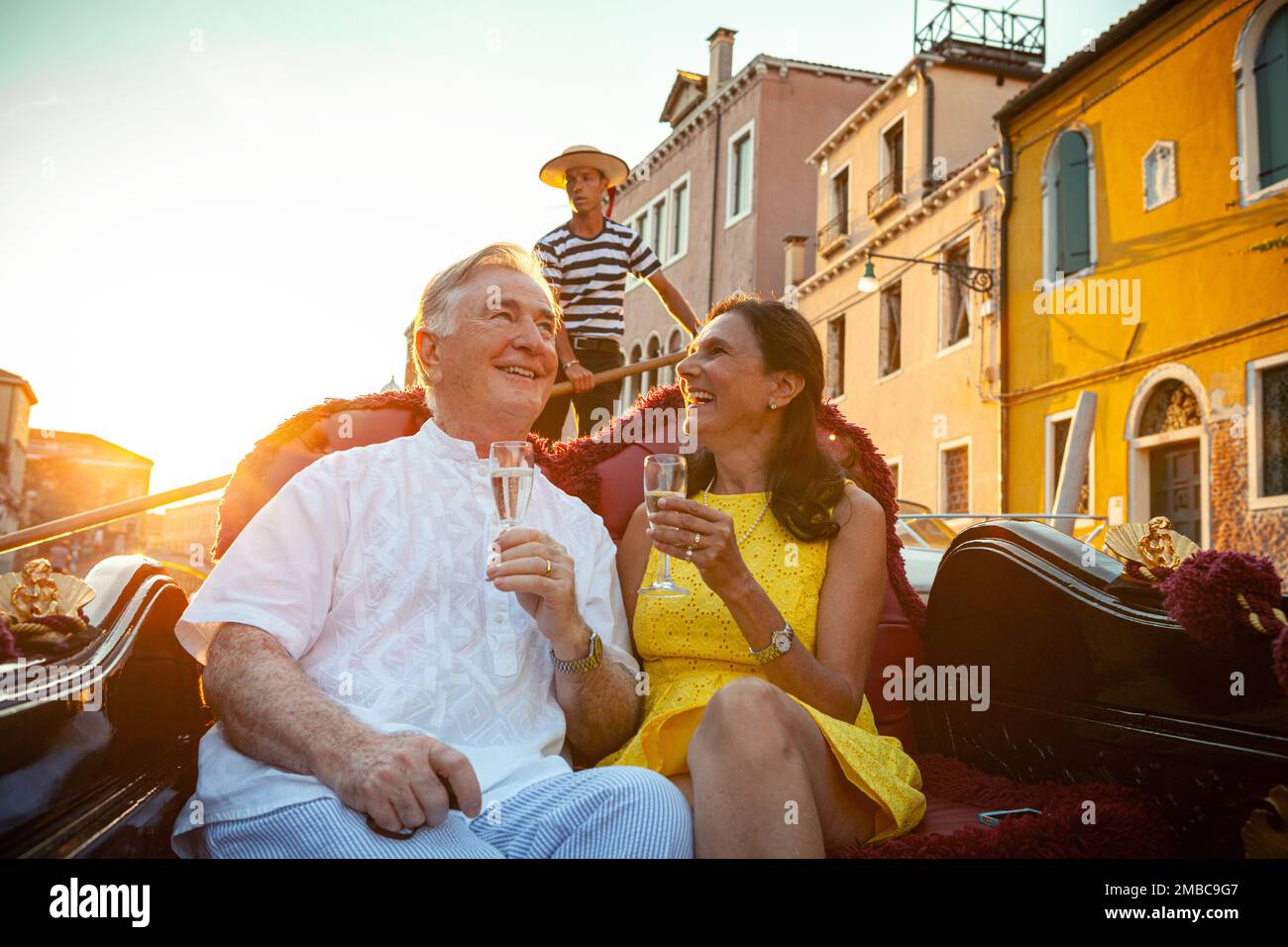Gondola, Mature Romantic Couple, Venice, Italy Stock Photo Alamy