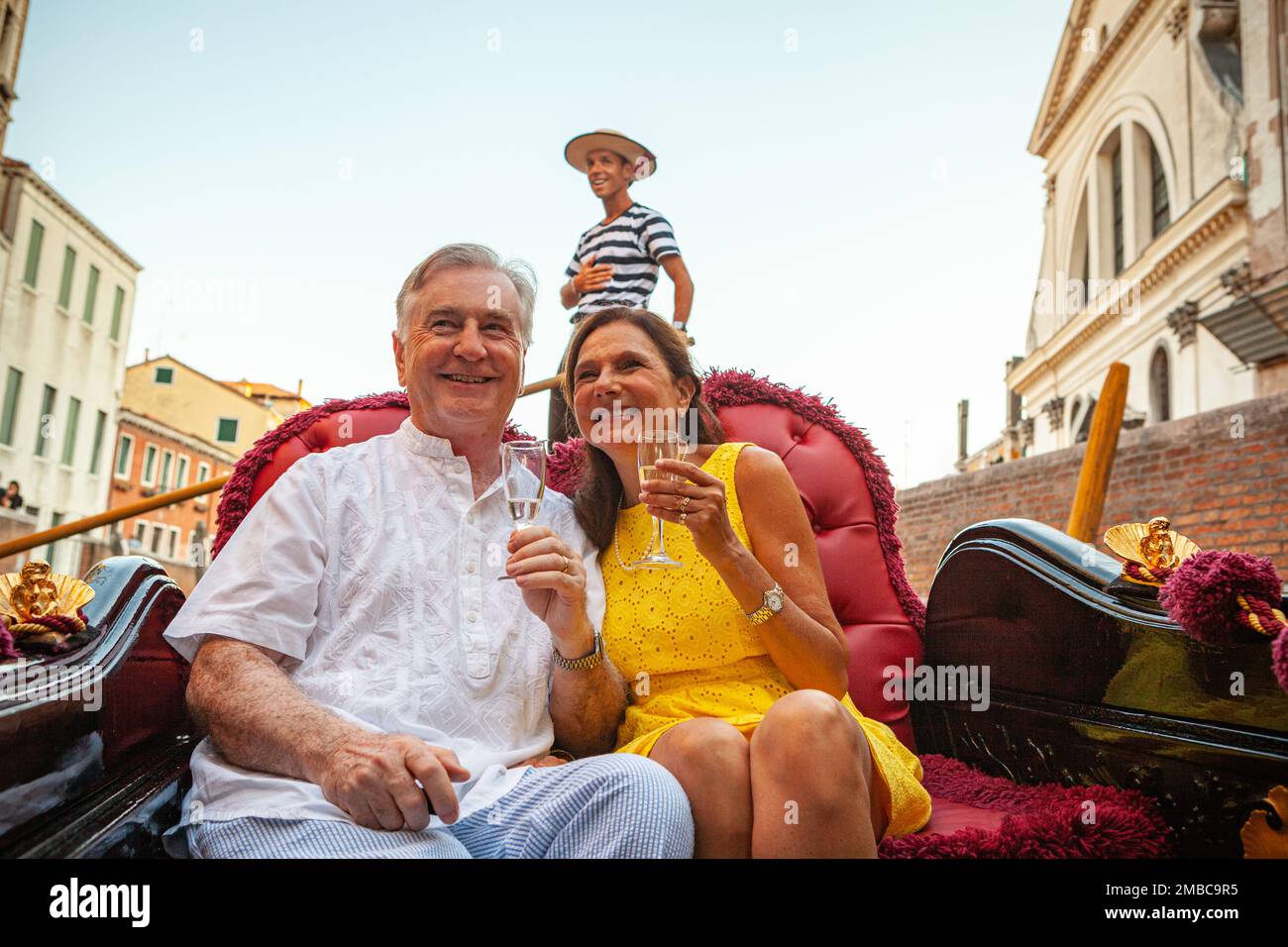 Gondola, Mature Romantic Couple, Venice, Italy Stock Photo Alamy