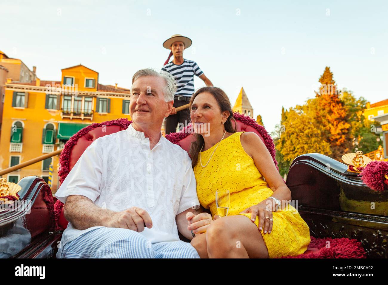 Gondola, Mature Romantic Couple, Venice, Italy Stock Photo Alamy