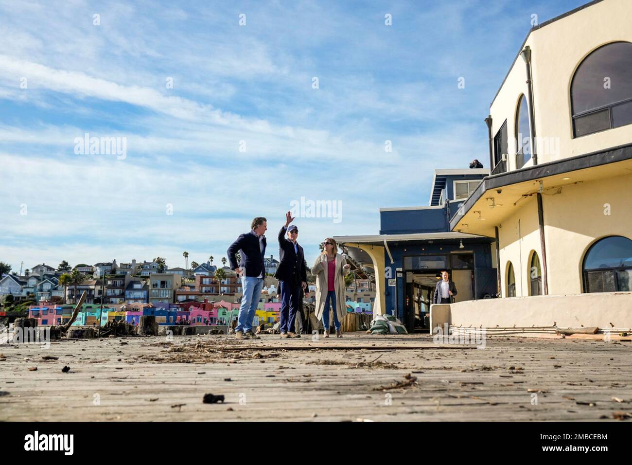 Capitola, United States Of America. 19th Jan, 2023. Capitola, United States of America. 19 January, 2023. U.S President Joe Biden, center, and California Gov. Gavin Newsom, left, is given a tour of areas damaged by freak rain storms by a local business owner, January 19, 2023 in Capitola, California. Credit: Adam Schultz/White House Photo/Alamy Live News Stock Photo
