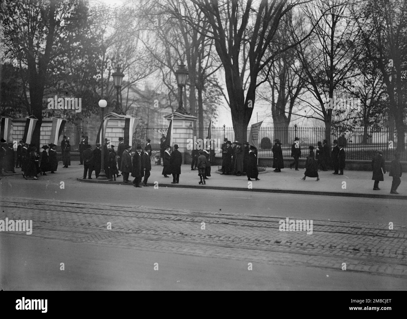 Woman Suffrage Pickets, 1917 Stock Photo Alamy