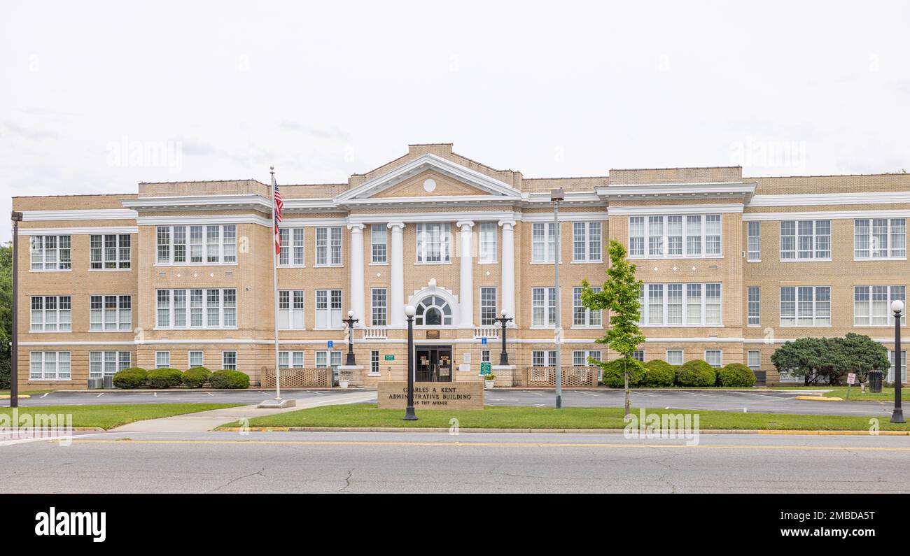 Tifton, Georgia, USA - April 17, 2022: The Charles A Kent ...