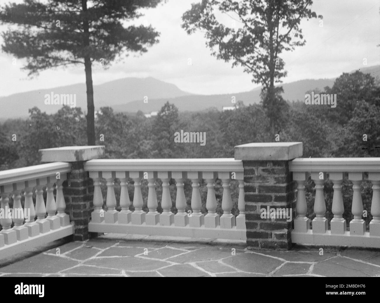 Residence of Mrs. Olgivie, Biltmore Forest, North Carolina, 1932 May. Stock Photo