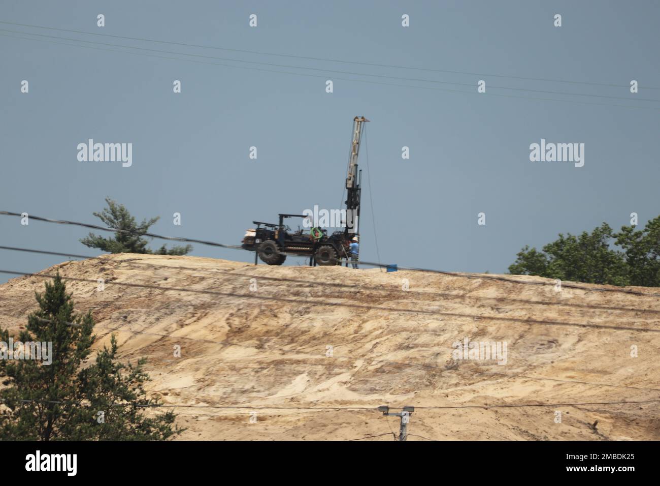Dpw Rocks Solid waste division hi-res stock photography and images - Alamy