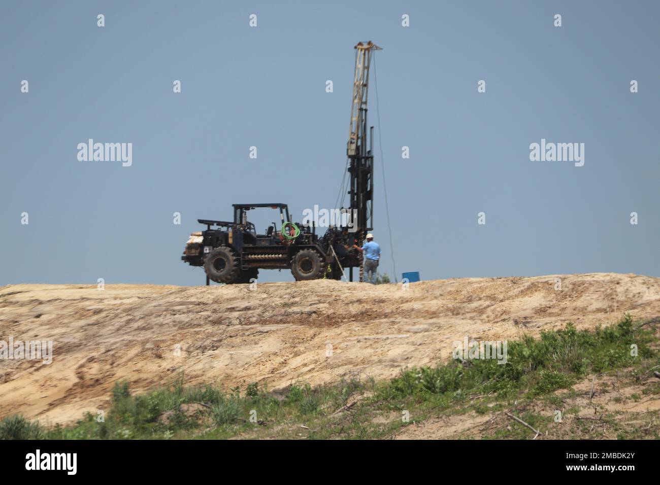 Dpw Rocks Solid waste division hi-res stock photography and images - Alamy