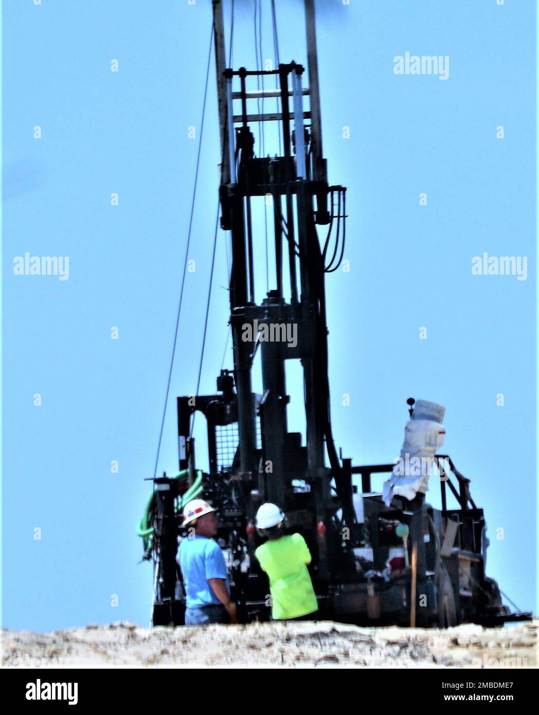 Dpw Rocks Solid waste division hi-res stock photography and images - Alamy