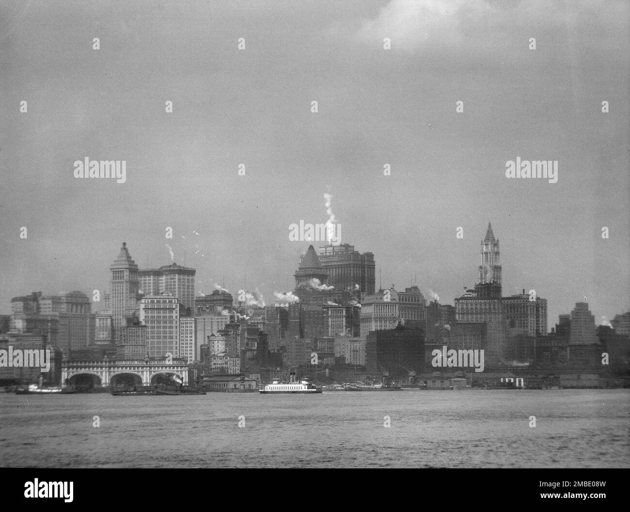 1930s new york city ferry hi-res stock photography and images - Alamy