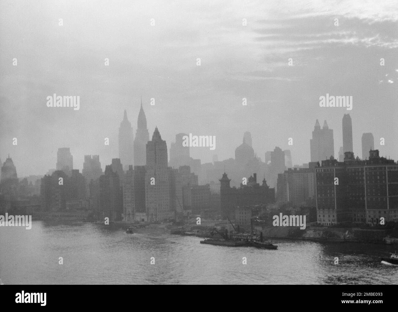 1930s new york city skyline Black and White Stock Photos & Images - Alamy