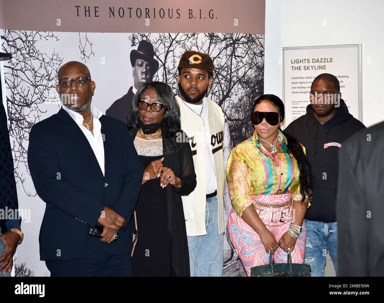 Wayne Barrow, left, Voletta Wallace, CJ Wallace, Lil Kim and Lil Cease ...