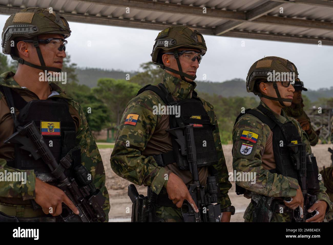 LA VENTA, Honduras Soldiers from the Ecuadorian Army observe a