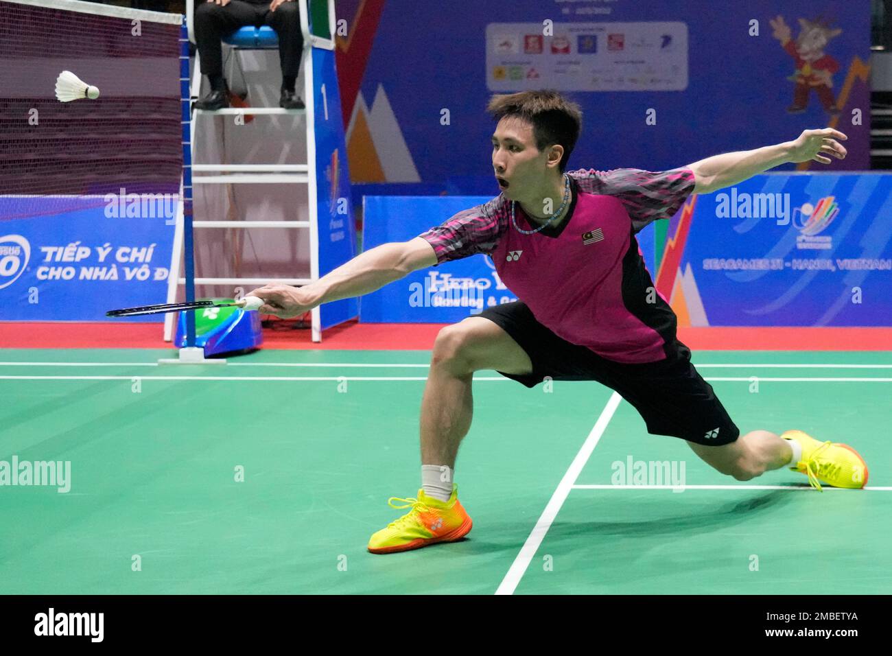 Malaysias Lee Shun Yang competes against Thailands Khosit Phetpradab during their mens team badminton final match at the 31st Southeast Asian Games (SEA Games), Wednesday, May 18, 2022 in Bac Giang, Vietnam