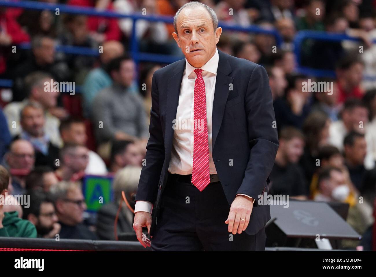 Milan, Italy. 20th Jan, 2023. Head Coach Ettore Messina (EA7 EMPORIO ARMANI  MILANO) during EA7 Emporio Armani Milano vs Lyon-Villeurbanne, Basketball  Euroleague Championship in Milan, Italy, January 20 2023 Credit:  Independent Photo