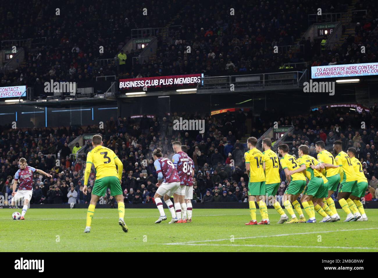 Burnley 2-1 West Brom, SUPER Twine Free Kick! 🔥