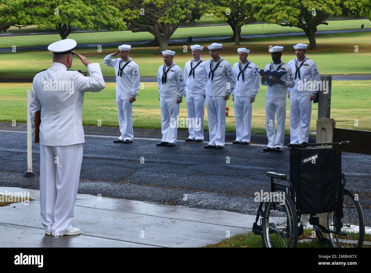 Sailors assigned to U.S. Navy Region Hawaii conduct an internment ceremony for U.S. Navy Machinist's Mate 2nd Class Everett Raymond Stewart, of California, at the National Memorial Cemetery of the Pacific, Honolulu, Hawaii, June 16, 2022. Stewart was assigned to the USS Oklahoma, which sustained fire from Japanese aircraft and multiple torpedo hits causing the ship to capsize and resulted in the deaths of more than 400 crew members on Dec. 7, 1941, at Ford Island, Pearl Harbor. Stewart was recently identified through DNA analysis by the Defense POW/MIA Accounting Agency (DPAA) forensic laborat Stock Photo