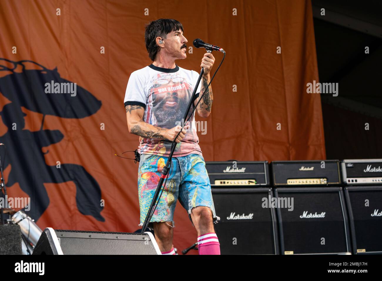 Anthony Kiedis of the Red Hot Chili Peppers performs at the New Orleans