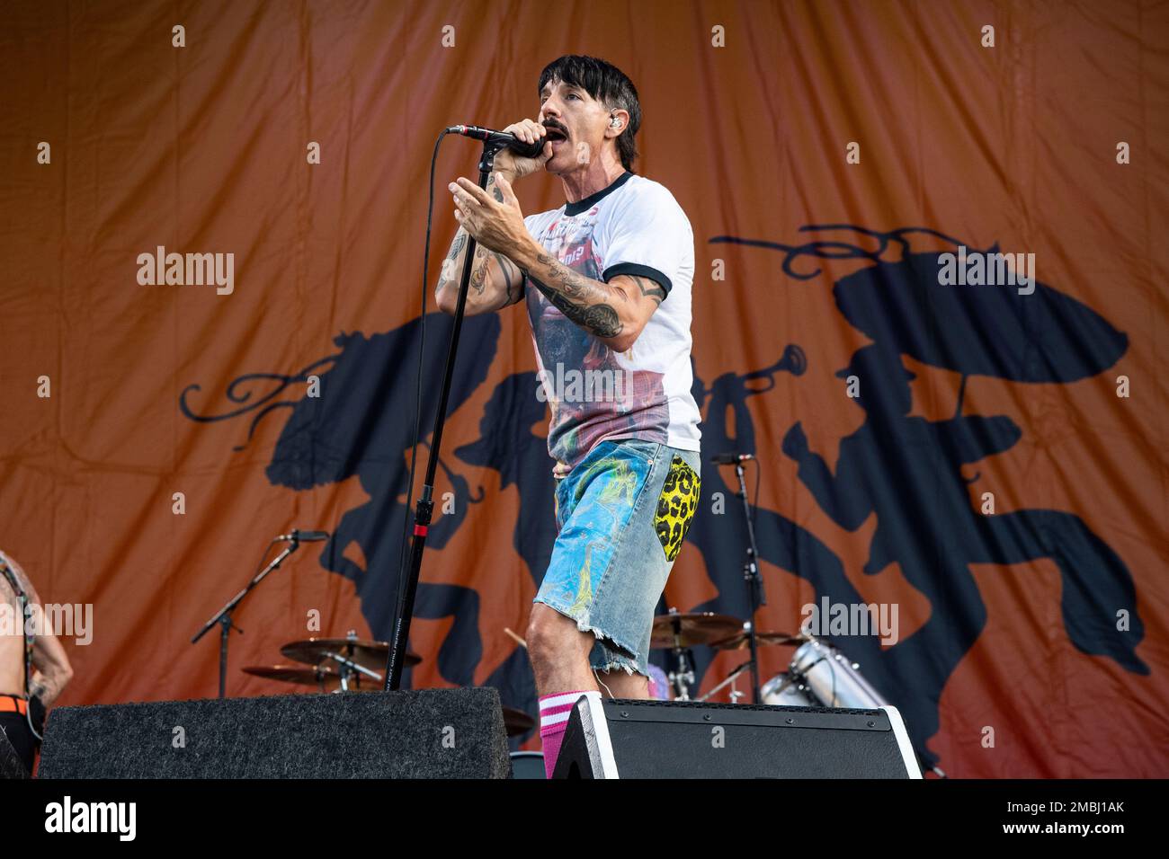 Anthony Kiedis of the Red Hot Chili Peppers performs at the New Orleans