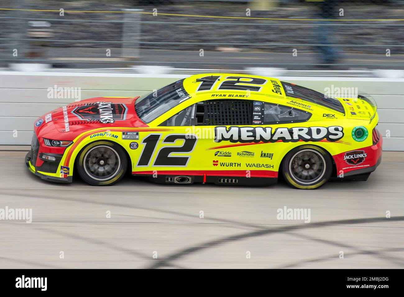Ryan Blaney (12) races in the NASCAR Cup Series auto race at Dover Motor Speedway, Sunday, May 1, 2022, in Dover, Del