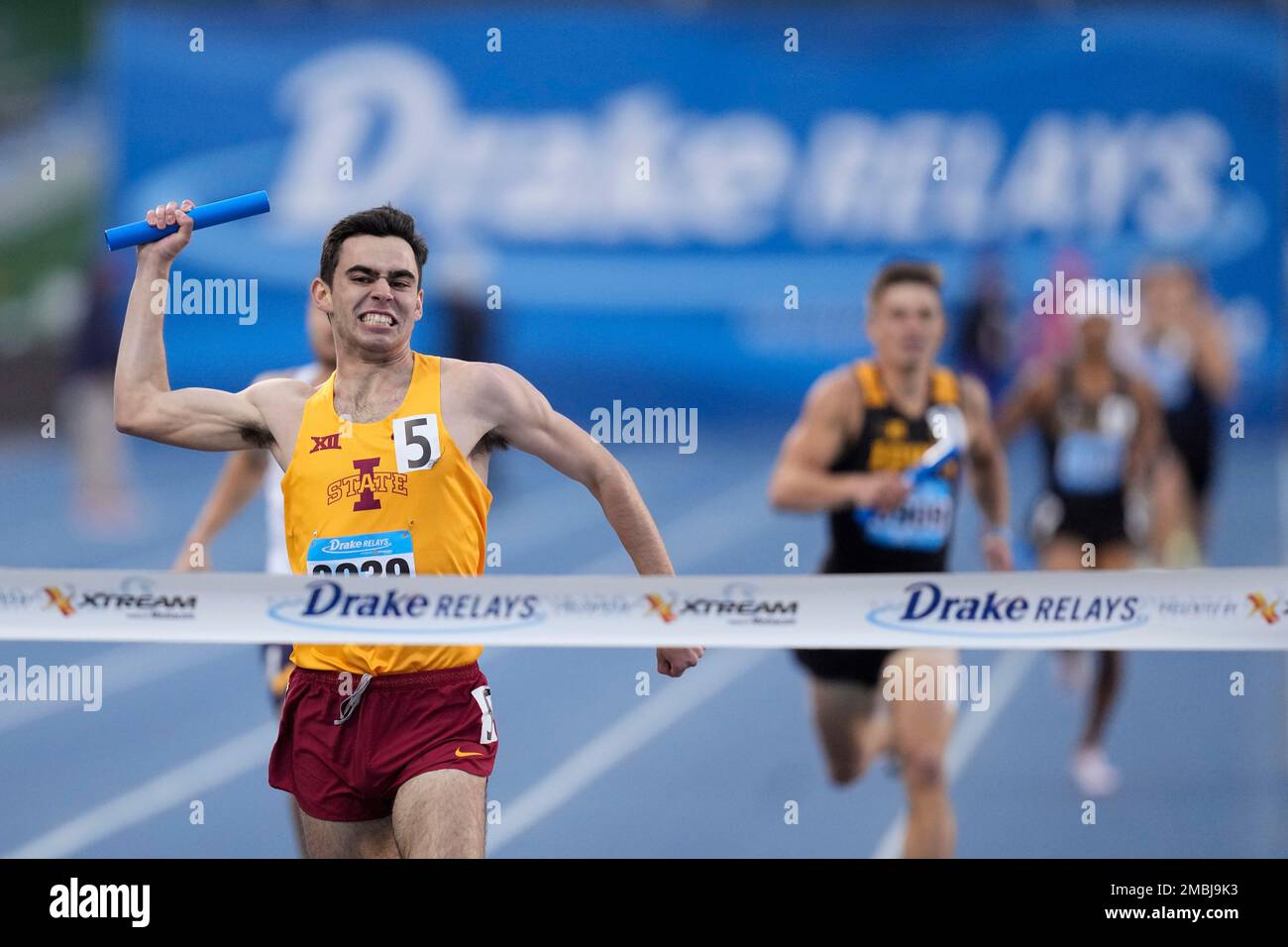 Iowa States Jason Gomez anchors his team to victory in the 4 x 800-meter relay at the Drake Relays athletics meet, Friday, April 29, 2022, in Des Moines, Iowa