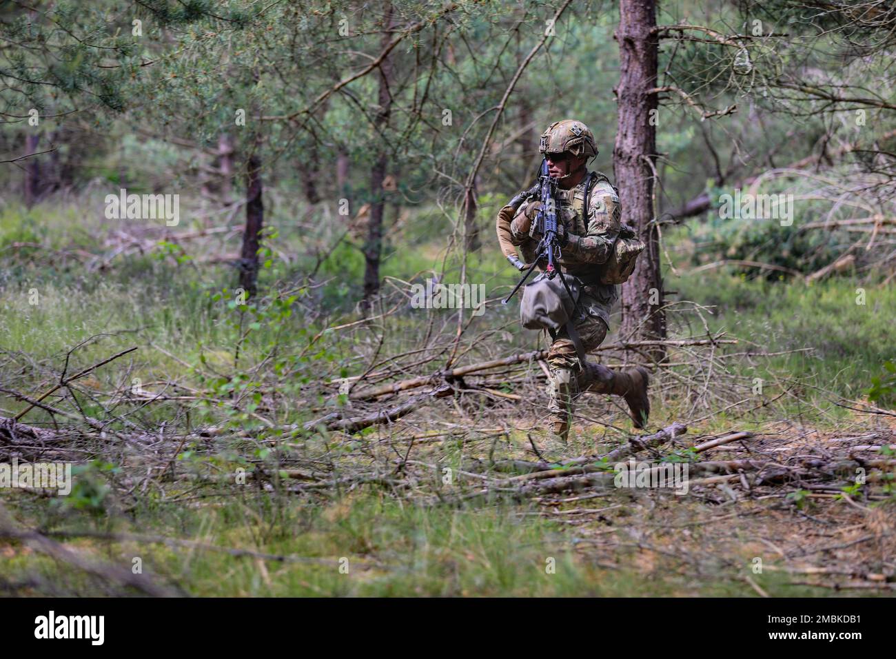 Automatic rifleman hi-res stock photography and images - Alamy