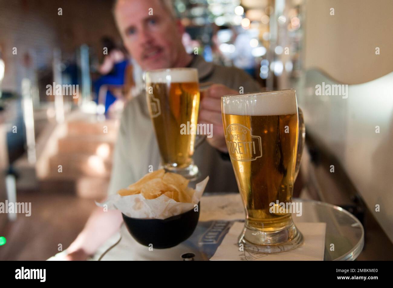 Dining out in Rome, Italy Stock Photo - Alamy