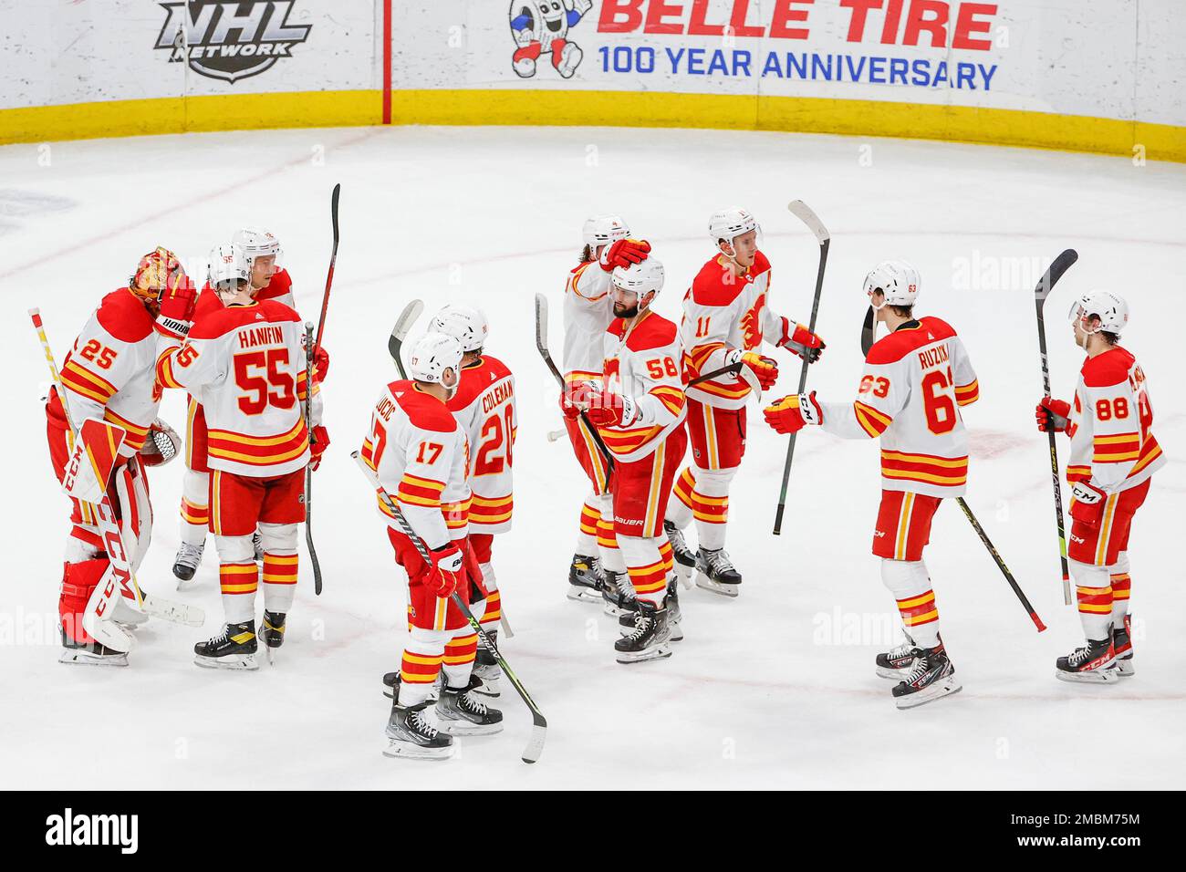 Calgary Flames players celebrate their 4-0 win over the Winnipeg Jets  following an NHL qualifying round game, in Edmonton, Alberta, Thursday,  Aug. 6, 2020. (Jason Franson/The Canadian Press via AP Stock Photo - Alamy