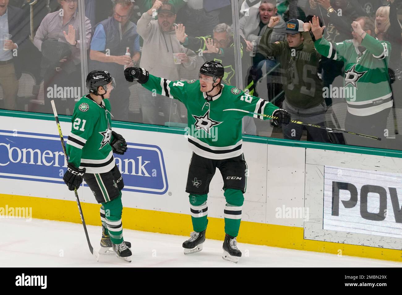 Dallas Stars center Roope Hintz (24) celebrates his goal with teammate ...