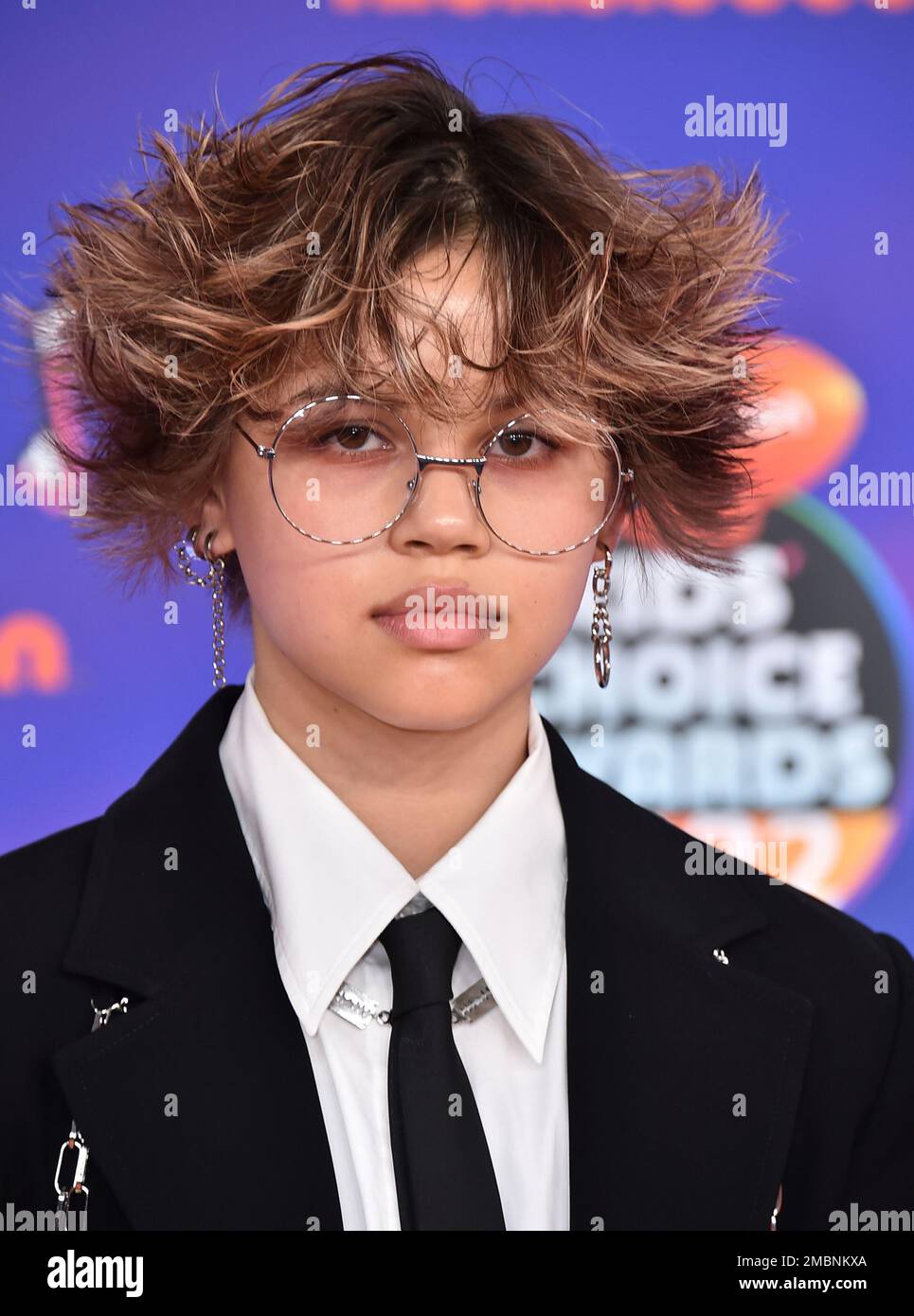 Havan Flores arrives at the Kids Choice Awards on Saturday, April 9