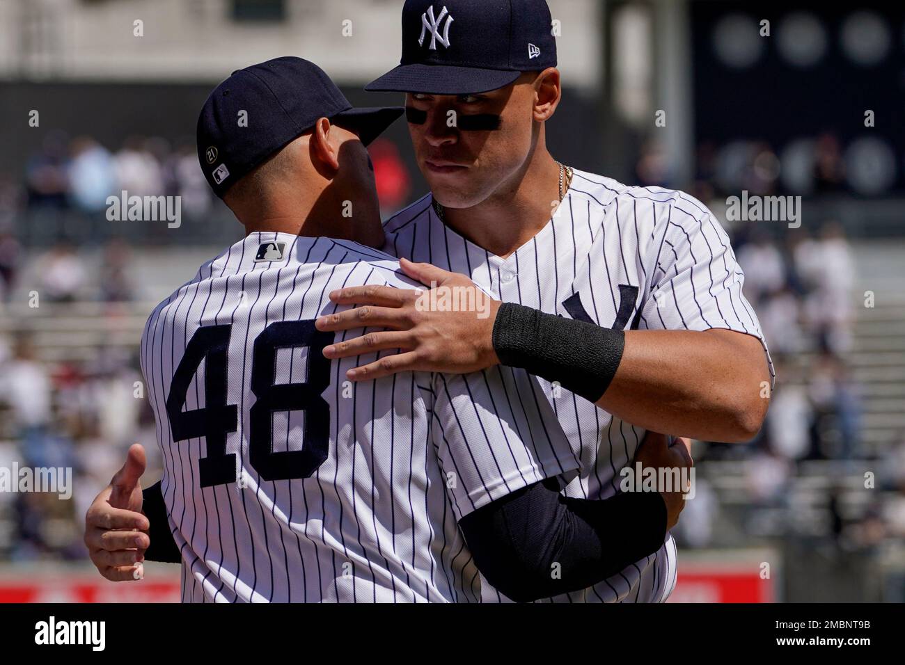 New York Yankees right fielder Aaron Judge (99) and first baseman