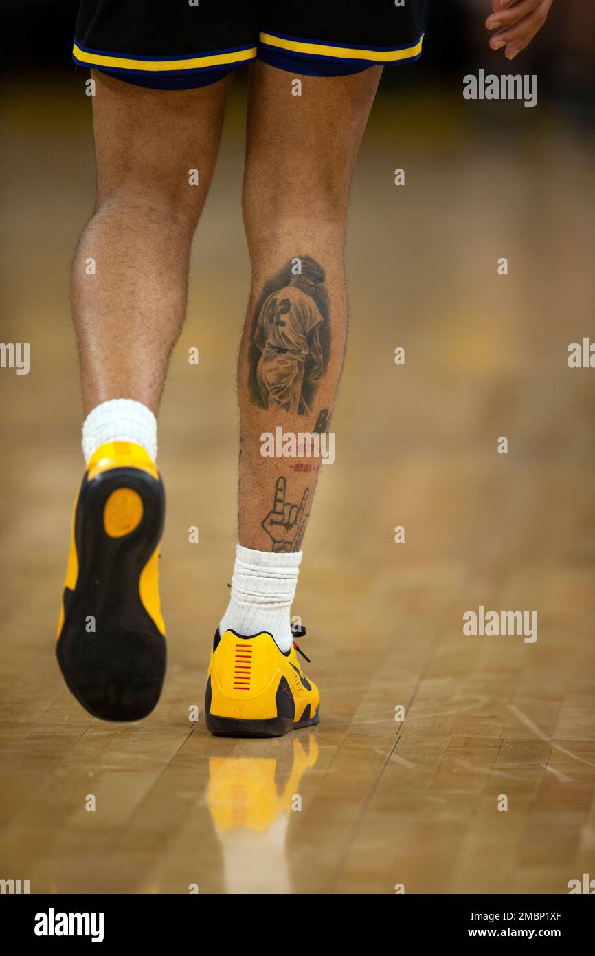 Who else hadn't noticed Poole has leg tats? The leg sleeves always cover em  : r/warriors