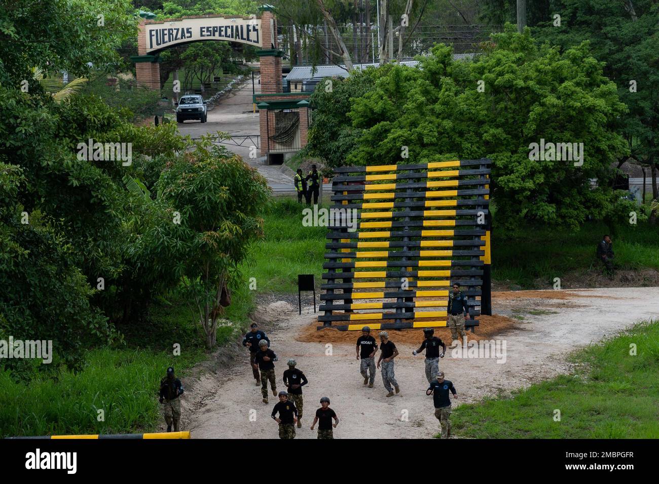 LA VENTA, Honduras Military forces pass through an obstacle course