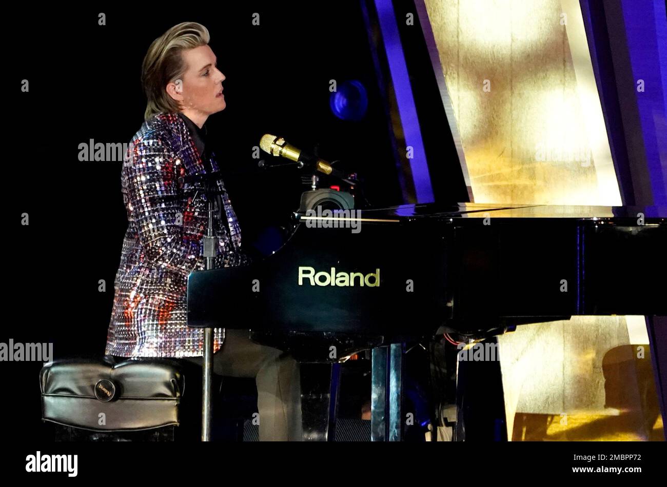 Brandi Carlile performs "Right on Time" at the 64th Annual Grammy