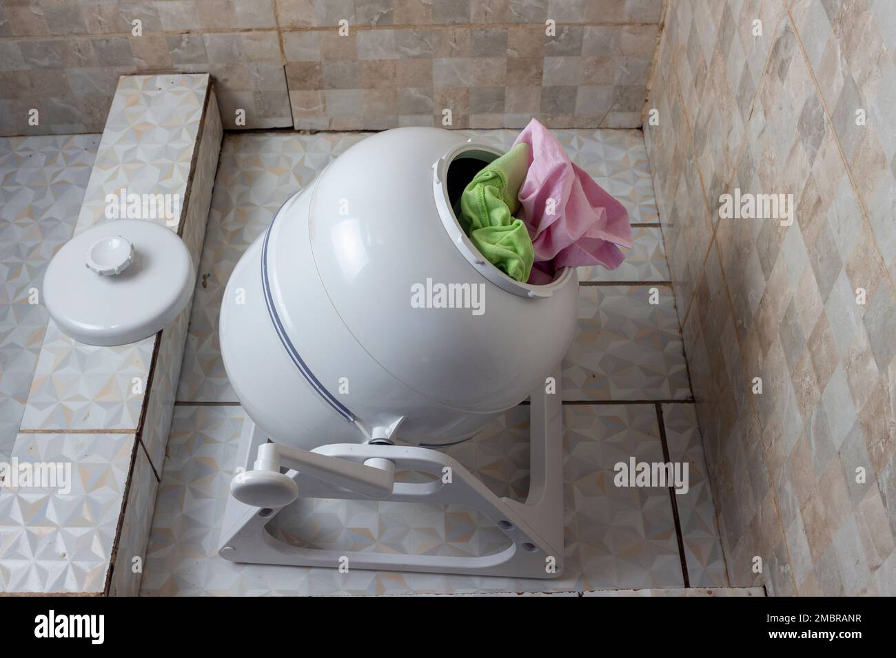 Clothes loaded into ecofriendly and convenient, nonelectric portable