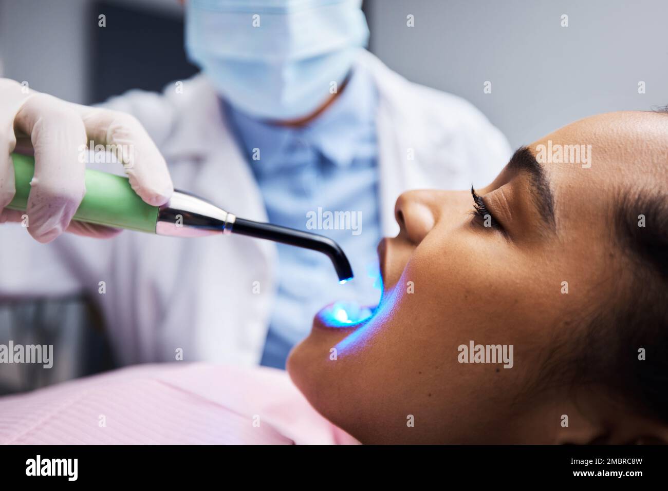 Dental uv hi-res stock photography and images - Page 2 - Alamy